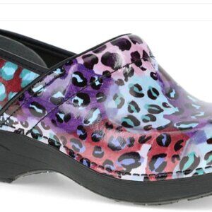 Dansko XP 2.0 Clogs Purple Leopard Leather Women's Size 36 or US 5.5 / 6 NEW